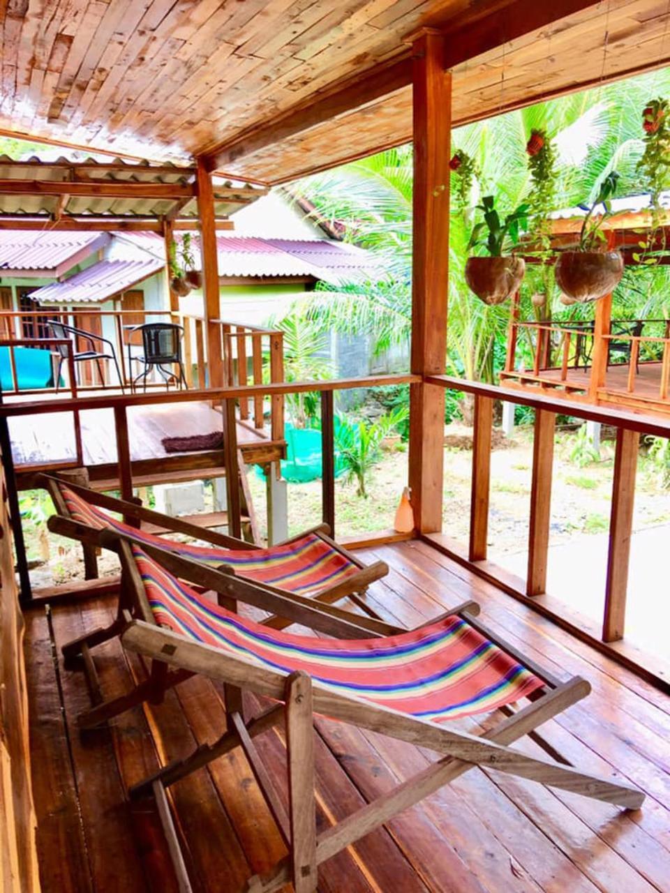 Lanta A Toi House Hotel Koh Lanta Exterior photo