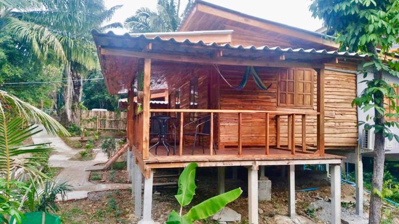 Lanta A Toi House Hotel Koh Lanta Exterior photo
